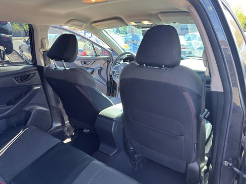 Used 2018 Subaru Crosstrek 2.0i AWD/4WD image 18