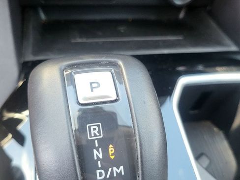 Used 2025 Mitsubishi Outlander SE FWD image 9