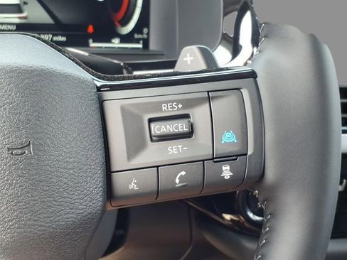 New 2026 Nissan Pathfinder SL image 23