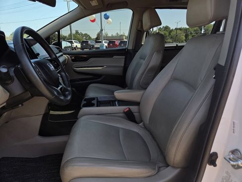 Certified 2022 Honda Odyssey Touring image 16