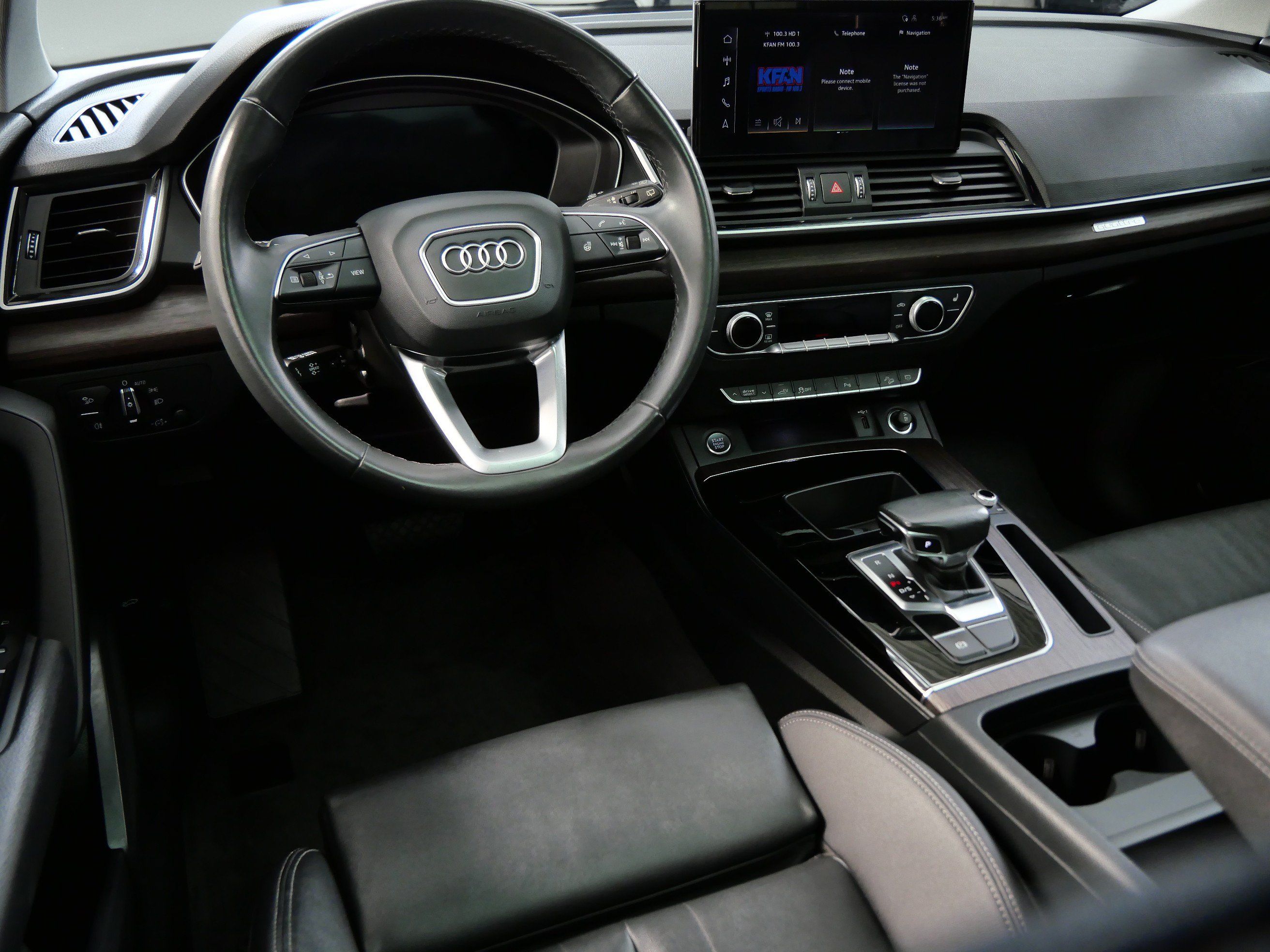 Used 2024 Audi Q5 e Premium AWD/4WD image 2