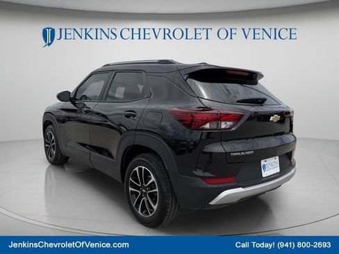 Used 2024 Chevrolet TrailBlazer LT FWD image 7