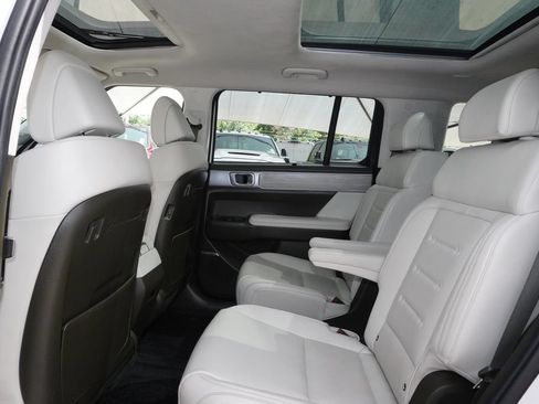 Used 2025 Hyundai Santa Fe Calligraphy FWD image 27