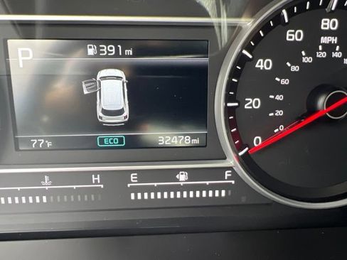 Certified 2023 Kia Sorento LX AWD/4WD image 13