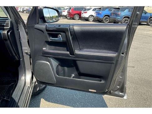 Used 2022 Toyota 4Runner TRD Off-Road image 24