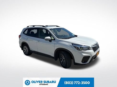 Used 2020 Subaru Forester Premium AWD/4WD image 1