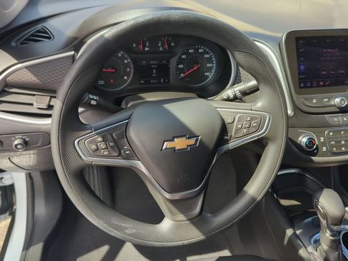 Used 2023 Chevrolet Malibu LT FWD image 10