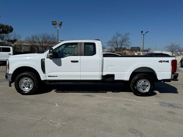 Used 2024 Ford F350 XL w/ Snow Plow/Camper Package AWD/4WD image 8