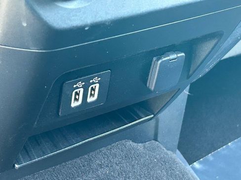Used 2019 Ford F150 XLT w/ Equipment Group 302A Luxury RWD image 33