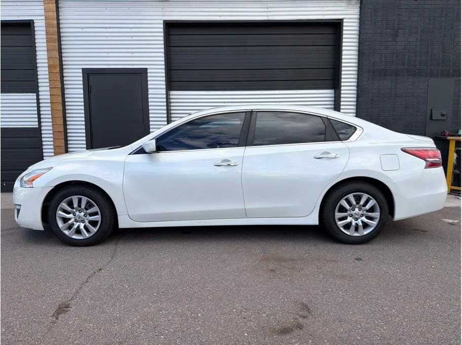 Used 2014 Nissan Altima 2.5 S w/ Display Audio Package FWD image 6