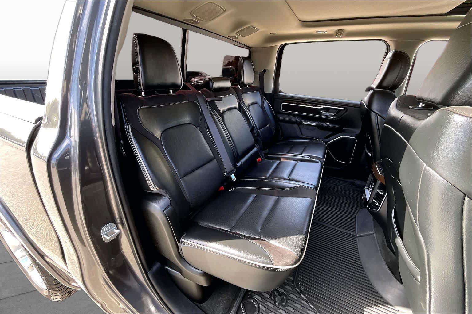 Used 2022 RAM 1500 Laramie w/ Laramie Southwest Edition RWD image 21