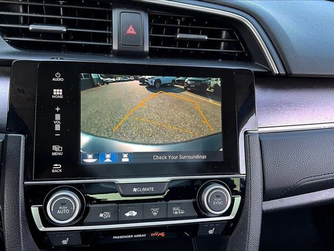 Used 2018 Honda Civic Touring image 13