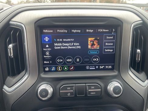 Used 2022 GMC Sierra 2500 Denali w/ Denali Black Diamond Edition image 24