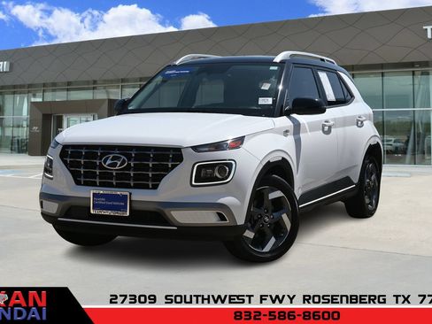 Certified 2025 Hyundai Venue Limited FWD image 1