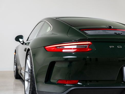 Used 2018 Porsche 911 GT3 RWD image 33