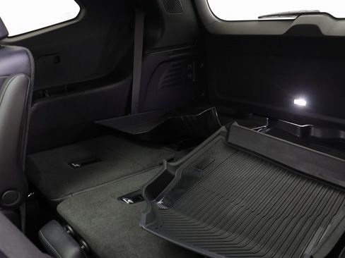 Used 2025 GMC Acadia Denali w/ Super Cruise Package image 15