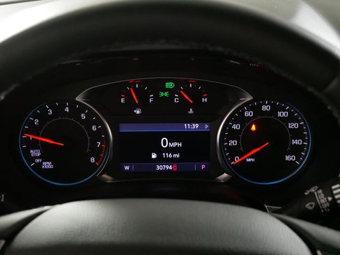 Used 2023 Chevrolet Traverse LT w/ Midnight/Sport Edition image 21