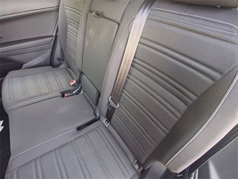Used 2022 Volkswagen Tiguan S image 28