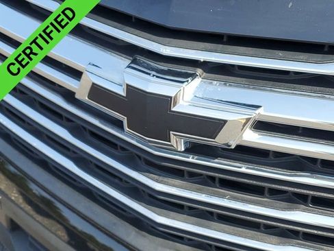 Certified 2023 Chevrolet Traverse LT FWD image 30