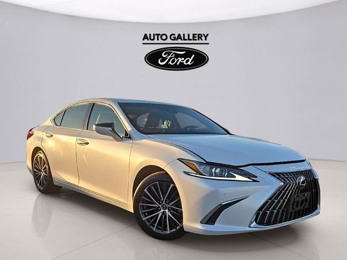 Used 2023 Lexus ES 350 w/ Premium Package FWD image 3