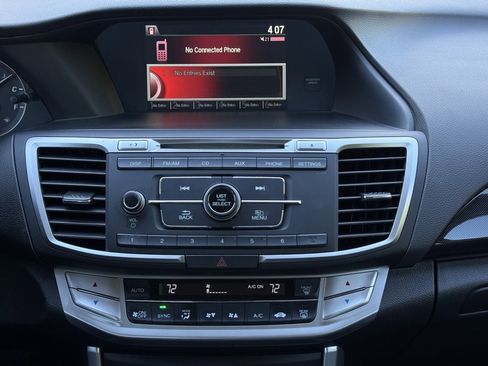 Used 2015 Honda Accord Sport image 12