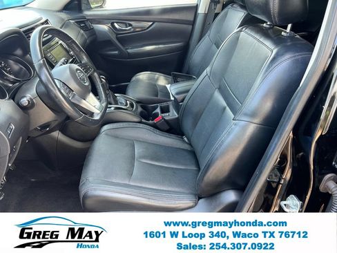 Used 2018 Nissan Rogue SL FWD image 22