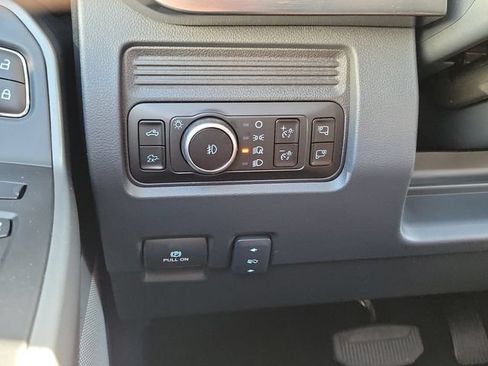 New 2026 Ford F250 Lariat w/ Black Appearance Package AWD/4WD image 37