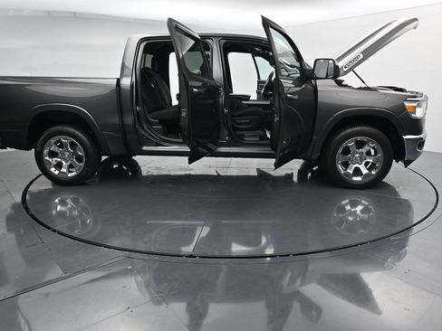 Used 2019 RAM 1500 Big Horn AWD/4WD image 36