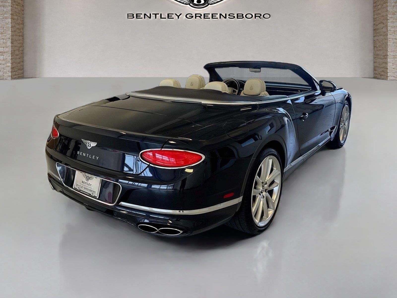 Used 2024 Bentley Continental GT AWD/4WD image 10
