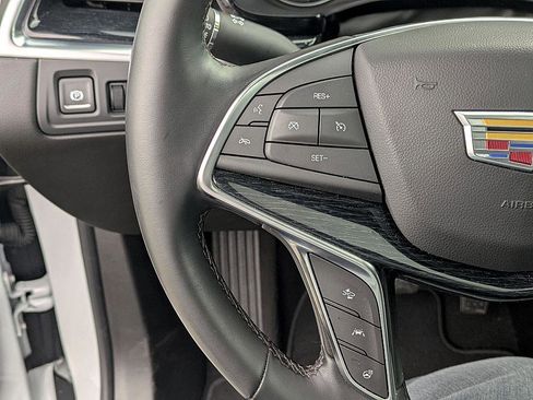 Used 2025 Cadillac XT5 Premium Luxury image 18