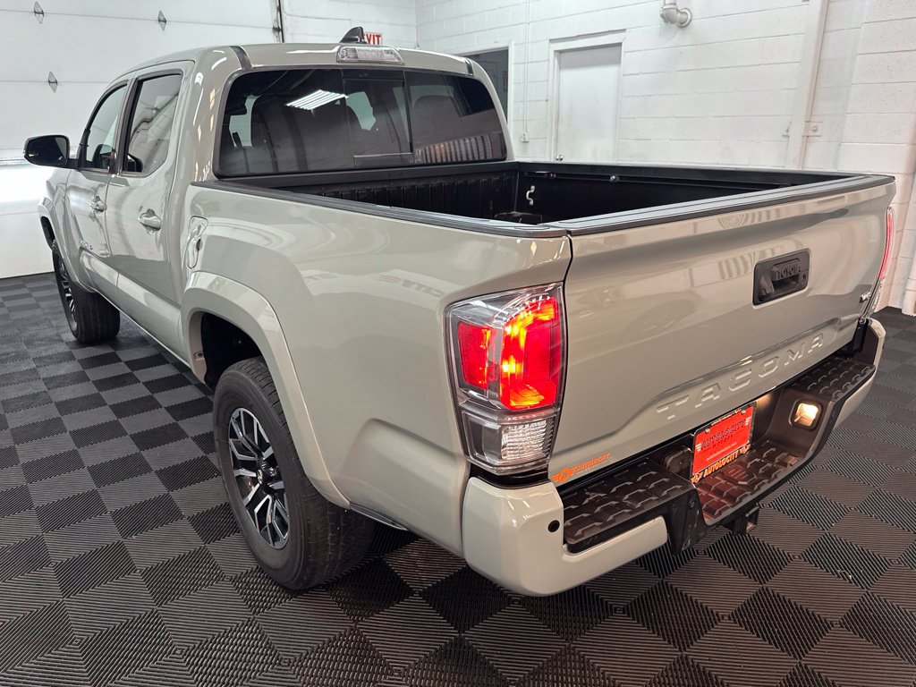 Used 2023 Toyota Tacoma TRD Sport w/ Technology Package AWD/4WD image 7