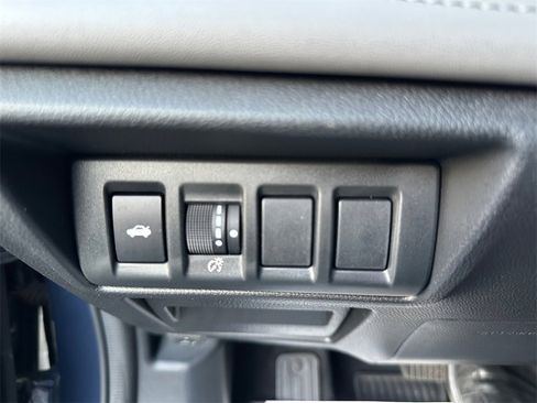 Certified 2025 Subaru Legacy Limited image 27