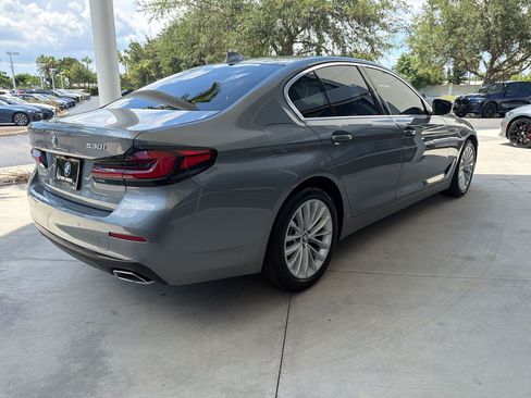 Used 2023 BMW 530i w/ Convenience Package RWD image 9