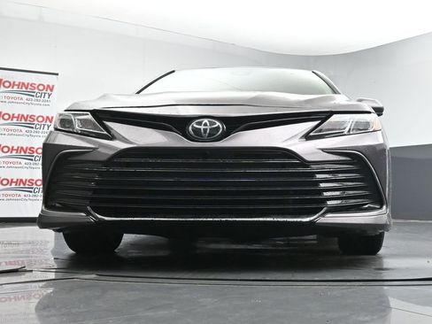Used 2023 Toyota Camry LE image 19