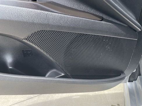 Used 2023 Toyota Camry SE image 21