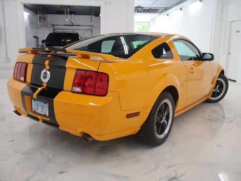Used 2007 Ford Mustang GT Premium RWD image 7