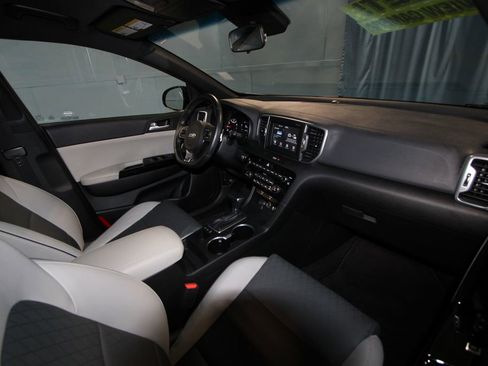 Used 2019 Kia Sportage EX w/ EX Sport Appearance Package image 23