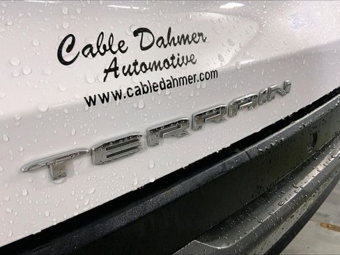 Used 2025 GMC Terrain Elevation FWD image 8