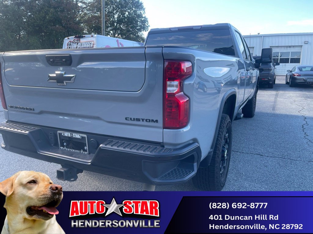 Used 2024 Chevrolet Silverado 2500 Custom w/ Custom Convenience Package AWD/4WD image 10