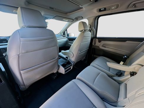 Used 2023 Honda Odyssey Touring image 26