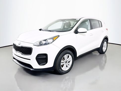 Used 2017 Kia Sportage LX image 4