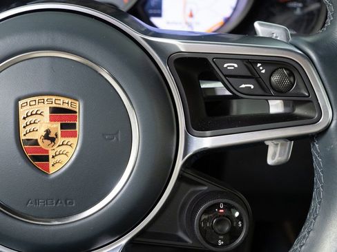 Used 2017 Porsche 911 Carrera 4S image 11
