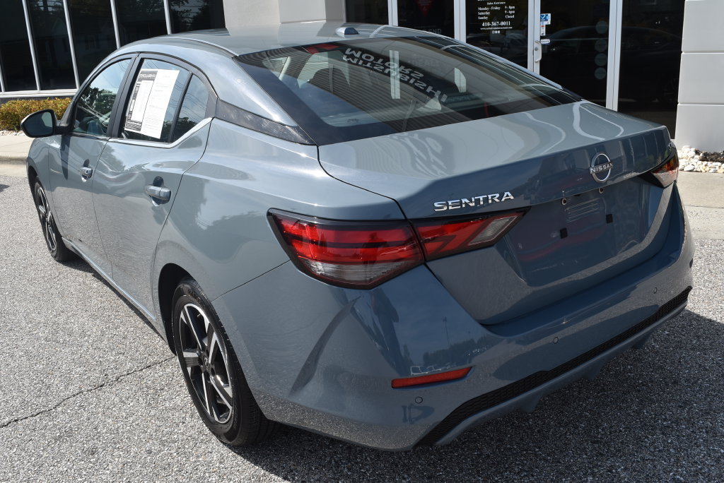 Used 2024 Nissan Sentra SV FWD image 5