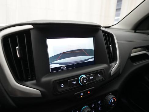 Used 2024 GMC Terrain SLE w/ Driver Convenience Package image 18
