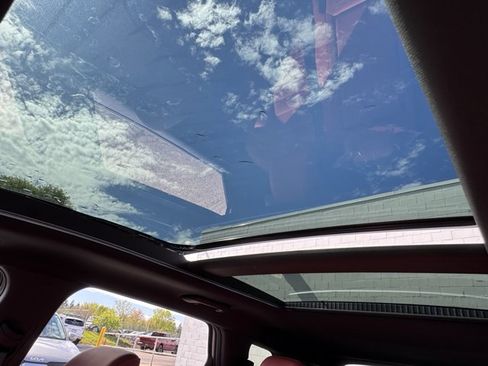 New 2025 Kia Sportage SX image 11