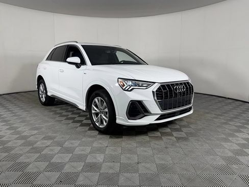 Used 2025 Audi Q3 2.0T Premium AWD/4WD image 4