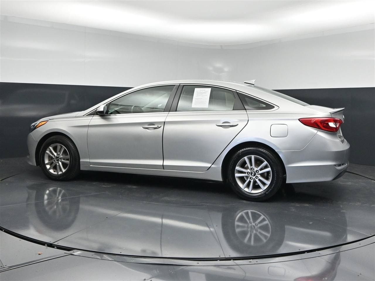 Used 2016 Hyundai Sonata SE FWD image 8