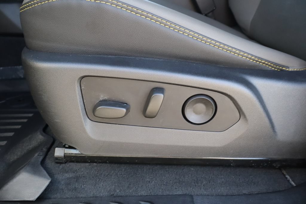 Used 2024 Chevrolet Colorado ZR2 w/ ZR2 Convenience Package III AWD/4WD image 20