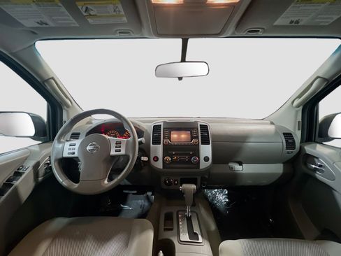 Used 2016 Nissan Frontier SV AWD/4WD image 14