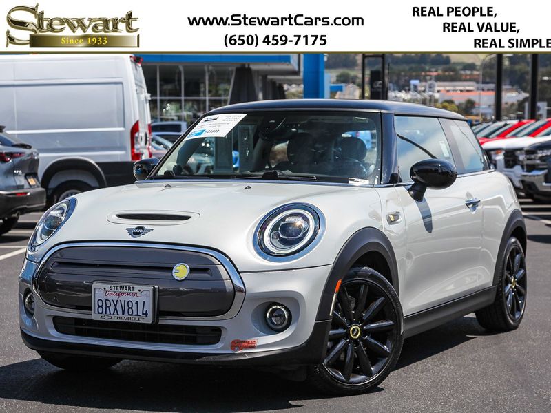 Used 2021 MINI Cooper SE w/ 6.5" Touchscreen Package image 1